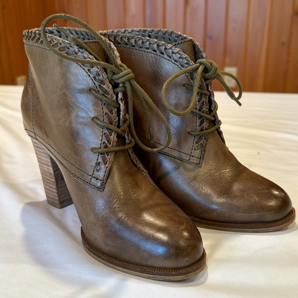 Antelope bootie, brown, size 36 (US6)